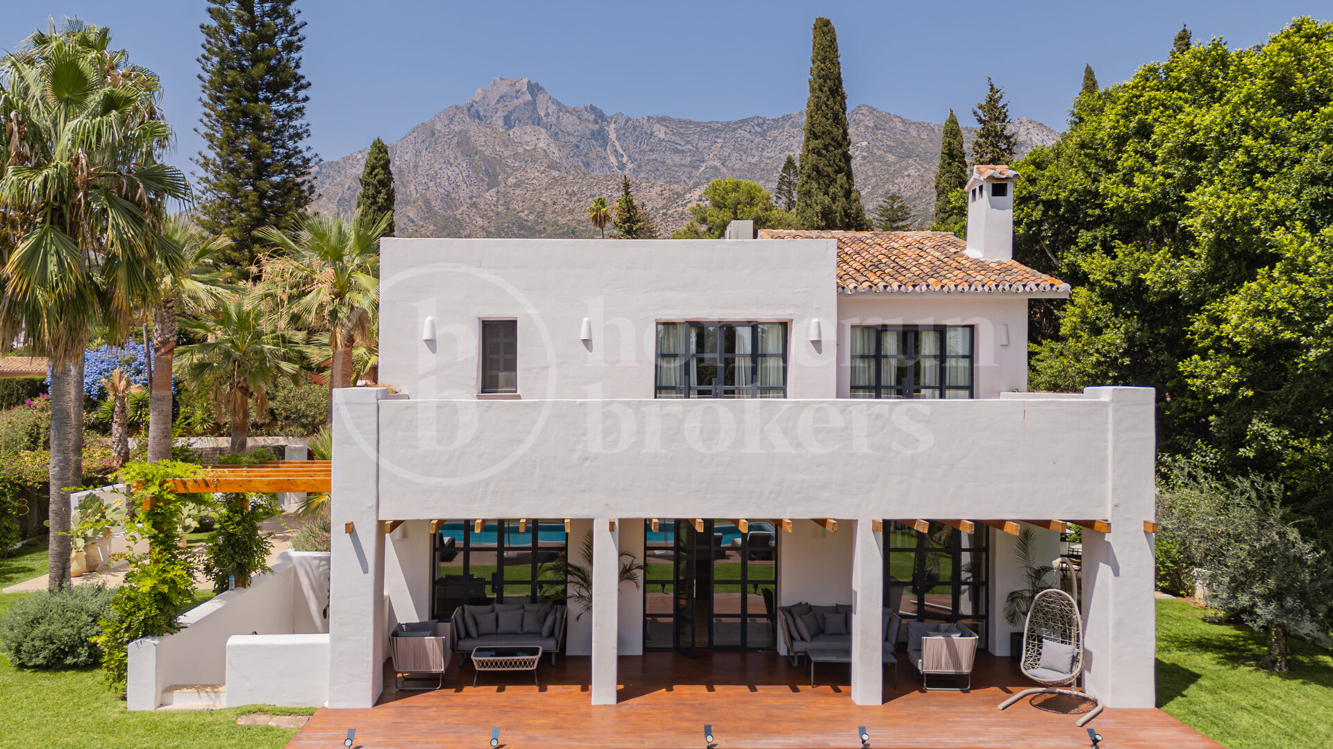 Renoverad andalusisk villa nära Marbellas Golden Mile
