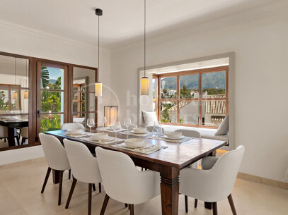 Villa Anankiara - Renovated Family Villa for Sale in Nueva Andalucía