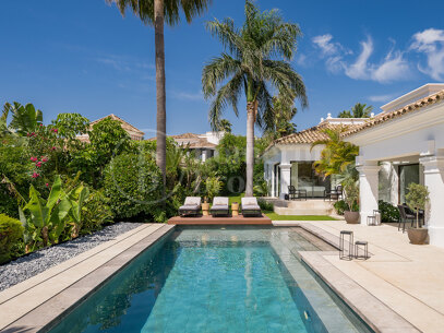 Villa Anankiara - Renovated Family Villa for Sale in Nueva Andalucía