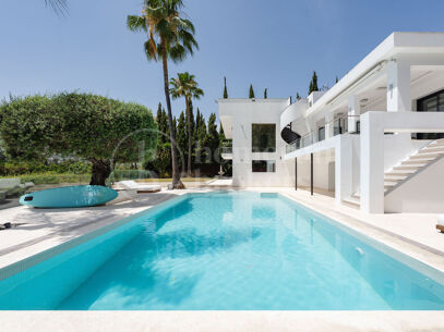 Villa Orion - Lyxvilla med 5 Sovrum i Första Linjen mot Golfbanan i Marbella