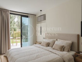 Villa Elara – Renoverad villa i Los Naranjos Hill Club