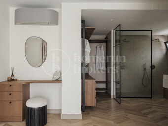 Villa Elara – Renoverad villa i Los Naranjos Hill Club