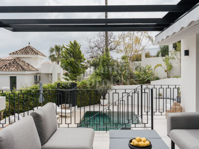 Villa Elara - Renovated Villa in. Los Naranjos Hill Club