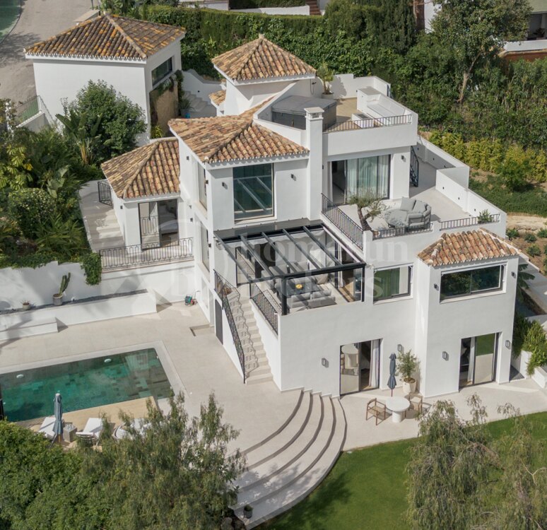 Villa Elara - Renovated Villa in. Los Naranjos Hill Club