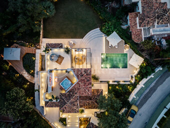 Villa Elara – Renoverad villa i Los Naranjos Hill Club