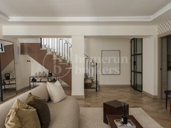 Villa Elara – Renoverad villa i Los Naranjos Hill Club