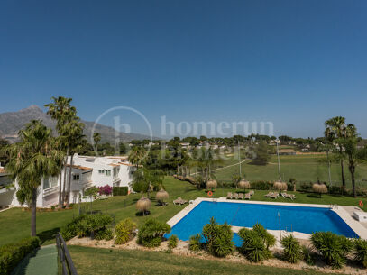 Casa Nyra - Renoverad Lägenhet i Aloha Nueva Andalucía