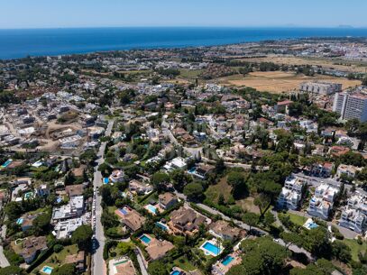 Plot Nueva Andalucia - with Approved Villa Project