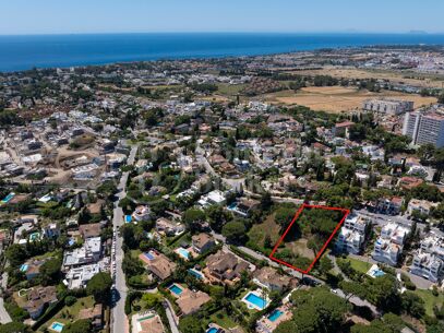 Plot Nueva Andalucia - with Approved Villa Project