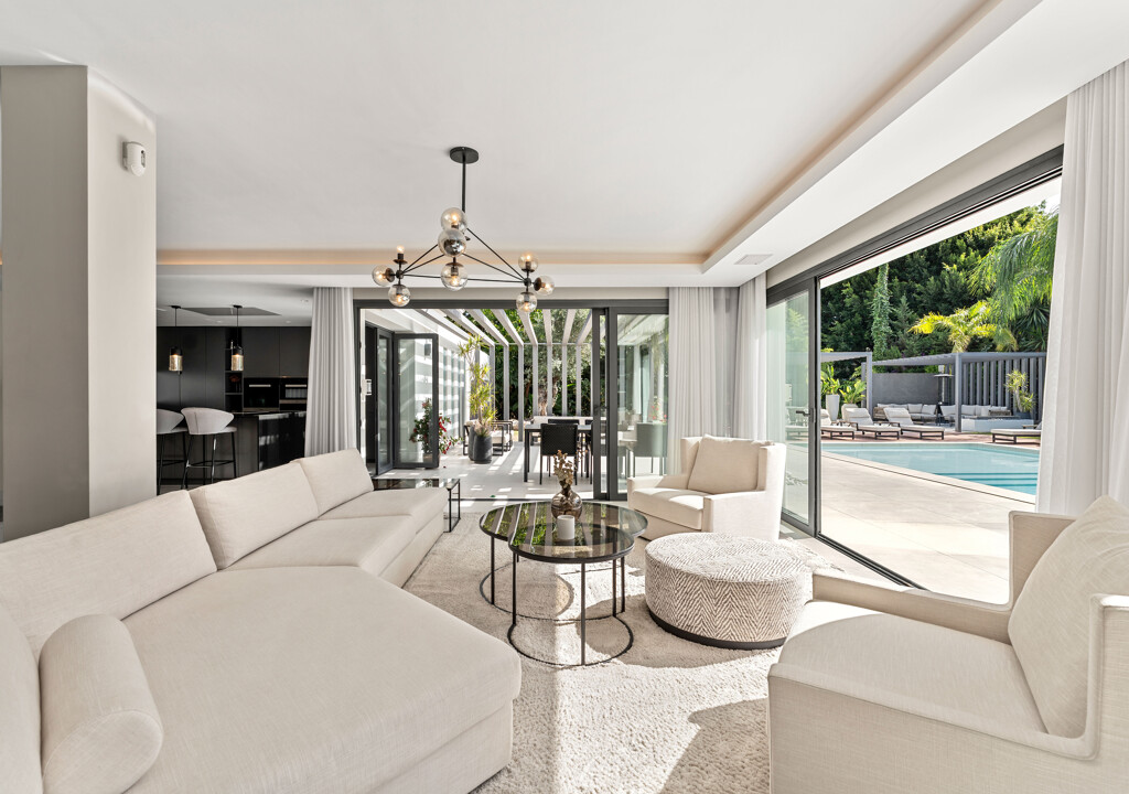 Villa Pacific