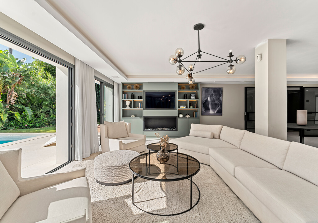Villa Pacific