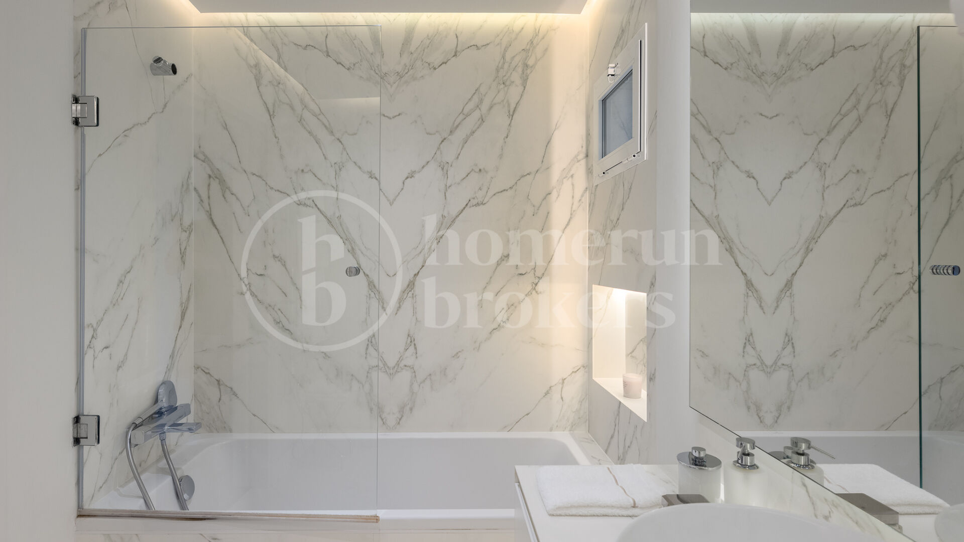 Apartment Los Granados - Luxury Renovated Apartment with Sea Views