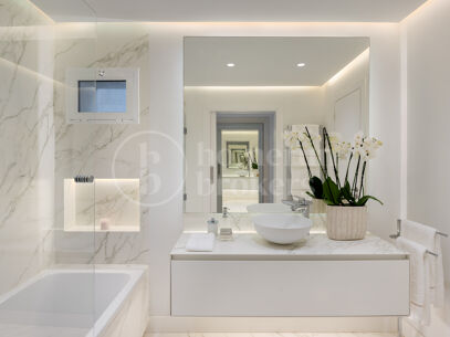 Apartment Los Granados - Luxury Renovated Apartment with Sea Views