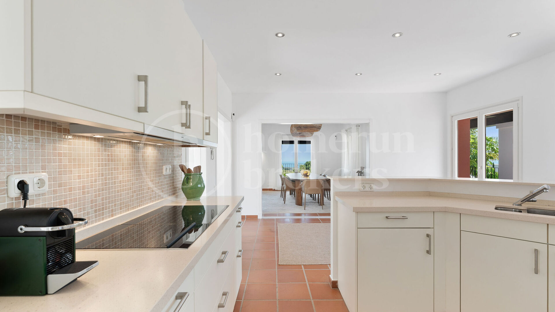 Villa Monte Mayor 19 - Lyxvilla med 6 Sovrum och Panoramautsikt över Havet