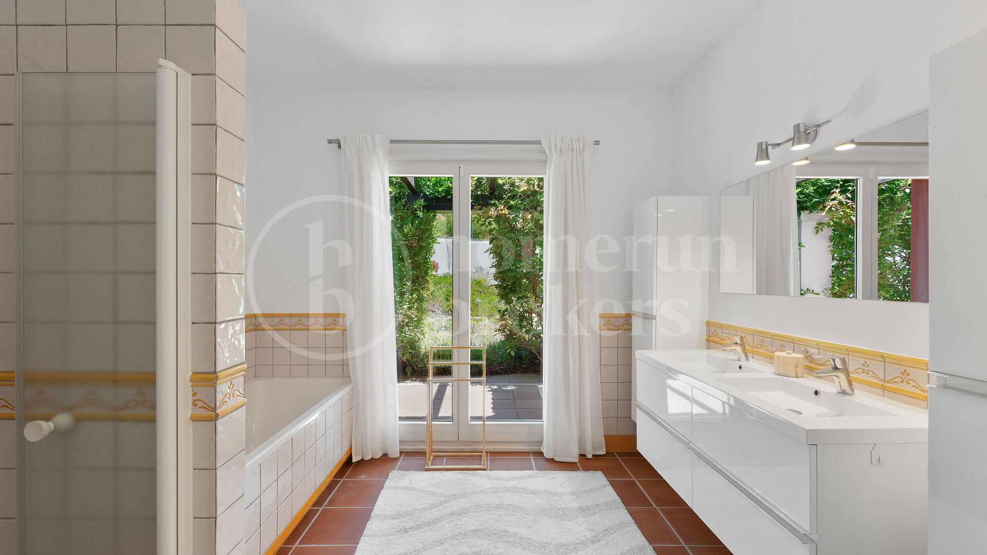 Villa Monte Mayor 19 - Lyxvilla med 6 Sovrum och Panoramautsikt över Havet