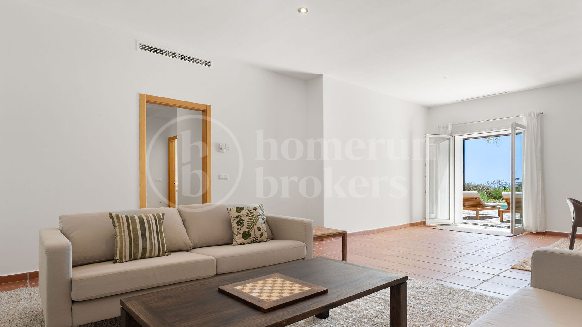 Villa Monte Mayor 19 - Lyxvilla med 6 Sovrum och Panoramautsikt över Havet