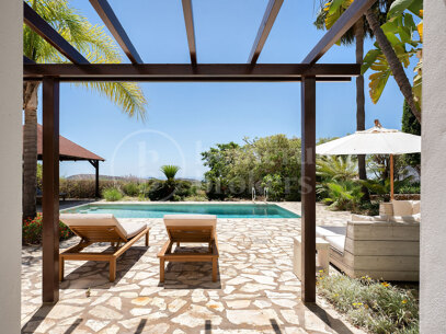 Villa Monte Mayor 19 - Luxury 6-Bedroom Villa with Panoramic Sea Views