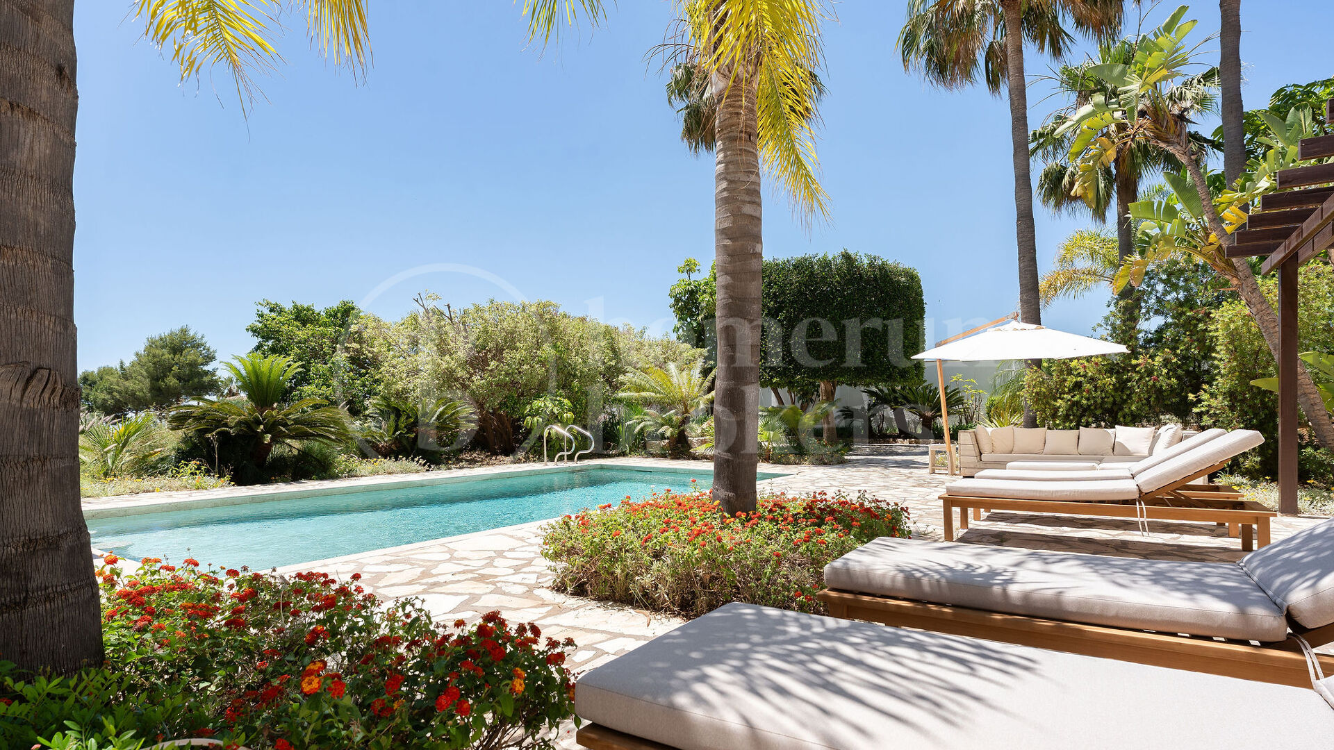Villa Monte Mayor 19 - Lyxvilla med 6 Sovrum och Panoramautsikt över Havet