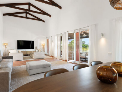 Villa Monte Mayor 19 - Luxury 6-Bedroom Villa with Panoramic Sea Views
