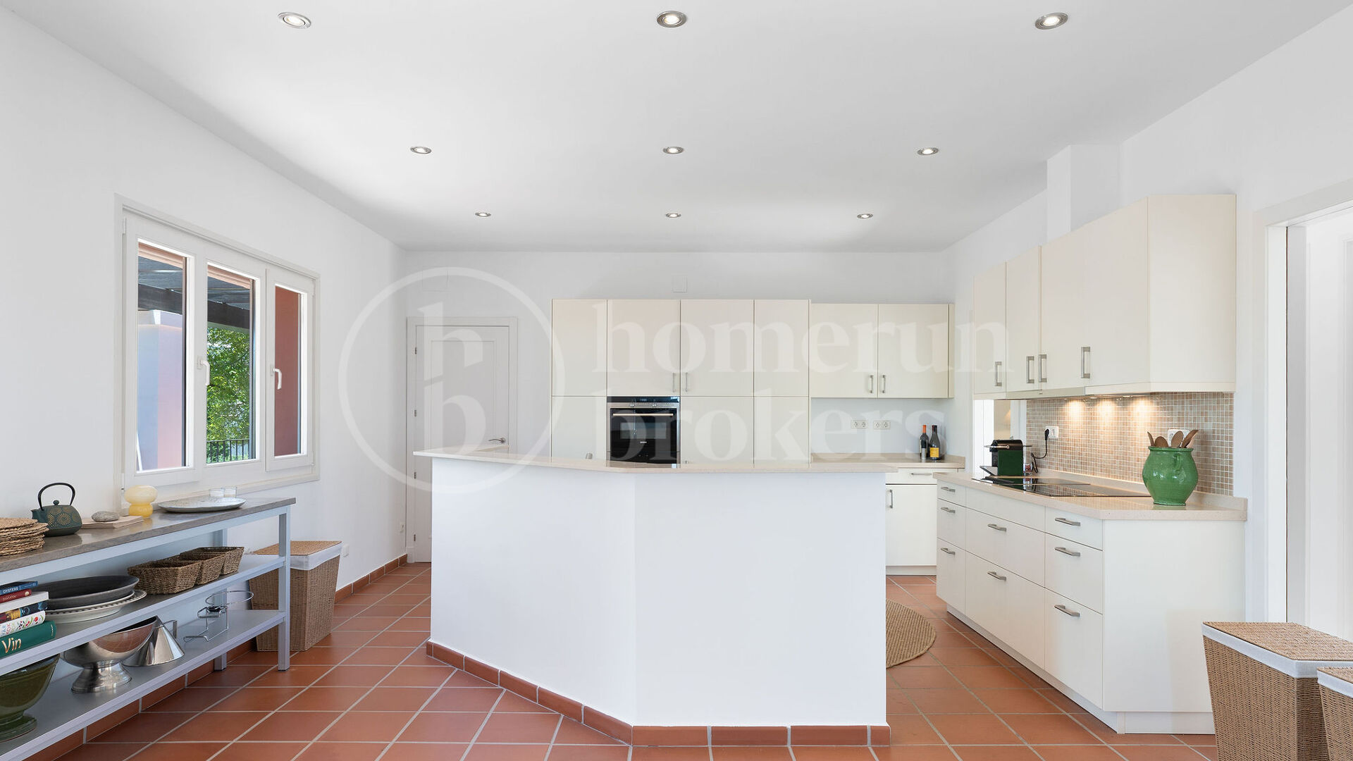 Villa Monte Mayor 19 - Lyxvilla med 6 Sovrum och Panoramautsikt över Havet