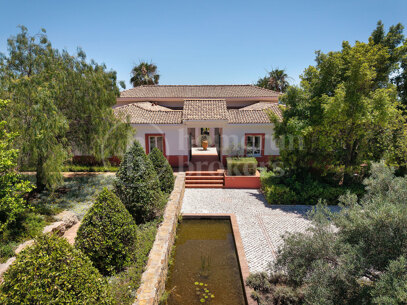 Villa Monte Mayor 19 - Luxury 6-Bedroom Villa with Panoramic Sea Views