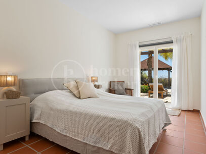 Villa Monte Mayor 19 - Lyxvilla med 6 Sovrum och Panoramautsikt över Havet