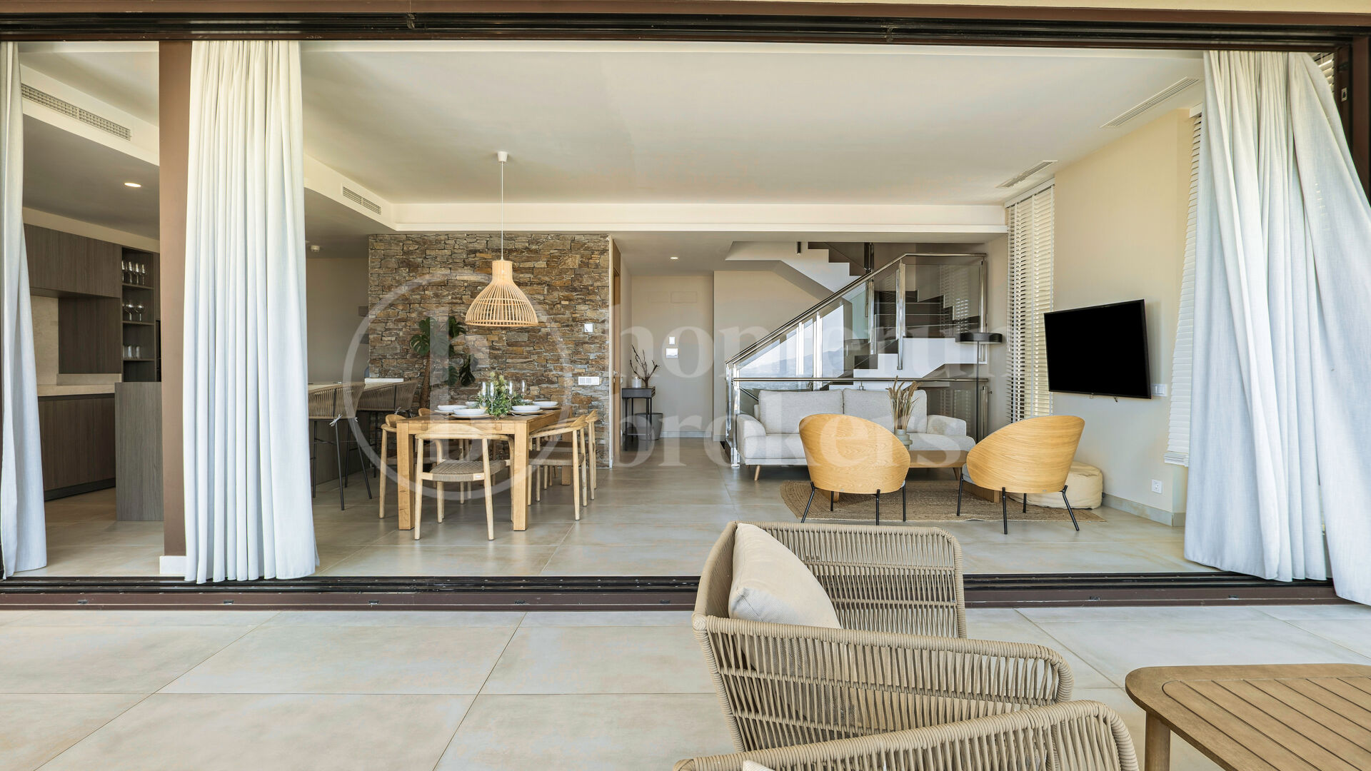 Casa Enea, modern villa med panoramautsikt i Be Lagom