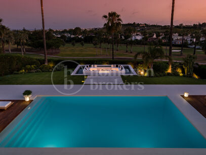 Villa Naranjo - Frontline Golf Villa