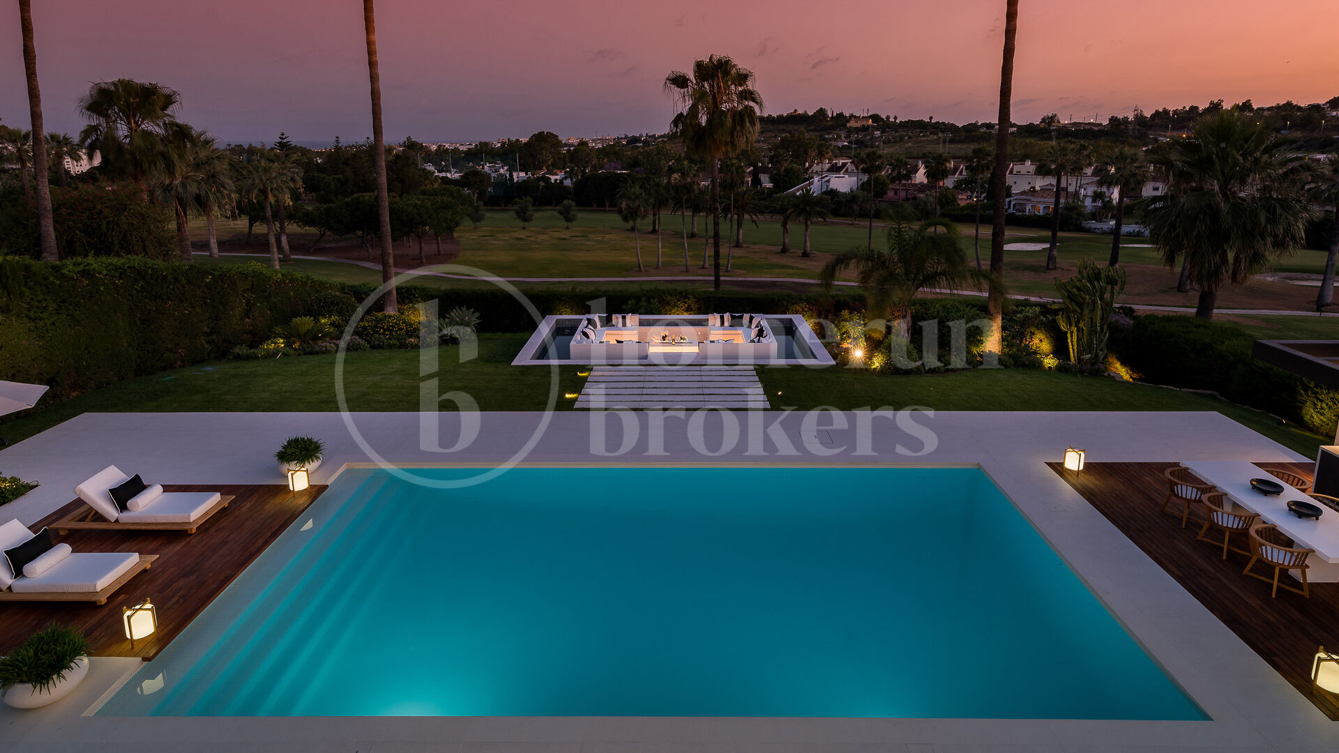 Villa Naranjo - Frontline Golf Villa