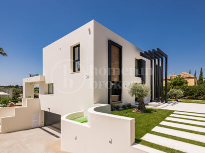 Villa Naranjo - Frontline Golf Villa