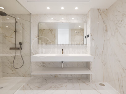 Apartment Balcón del Mediterráneo – Refined Coastal Living on the New Golden Mile