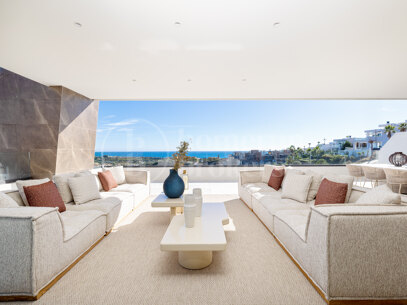 Apartment Balcón del Mediterráneo – Refined Coastal Living on the New Golden Mile