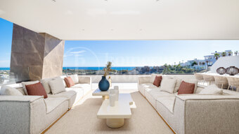 Apartment Balcón del Mediterráneo – Refined Coastal Living on the New Golden Mile