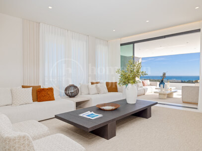 Apartment Balcón del Mediterráneo – Refined Coastal Living on the New Golden Mile