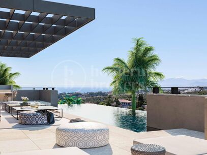 Villa Cascada - Modern Villa till salu i El Rosario, Marbella East med panoramautsikt över havet
