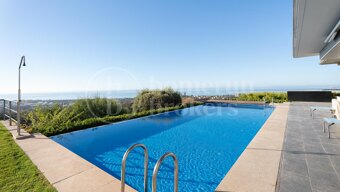 Villa Maraline – Panoramic Sea Views in Los Monteros