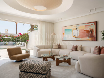 Oasis Club - Renoverad Beachfront Semi-Detached House i Marbella Golden Mile