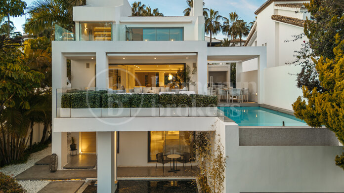 Villa Magna - Semi-Detached Villa i Puente Romano, i Marbella Golden Mile