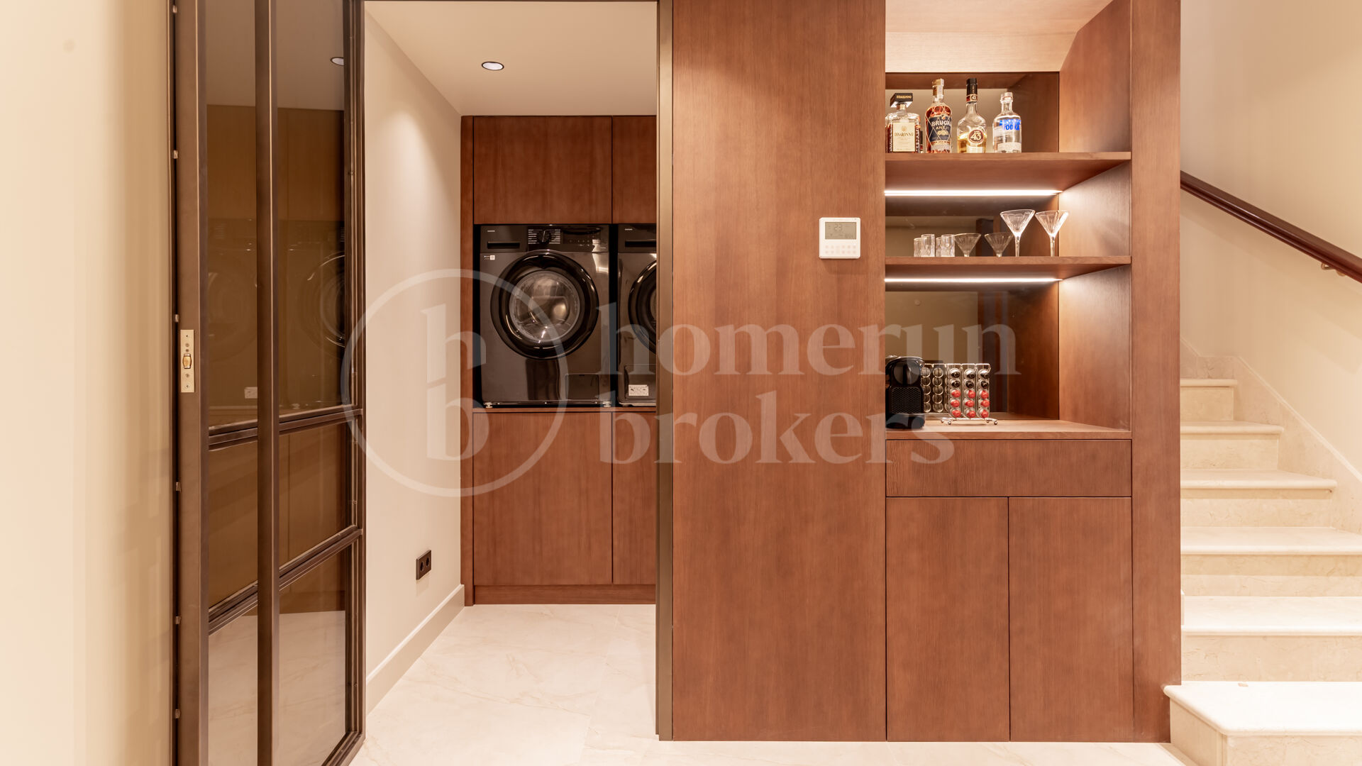 Casa Terra Fullt renoverat radhus i Marbella Golden Mile