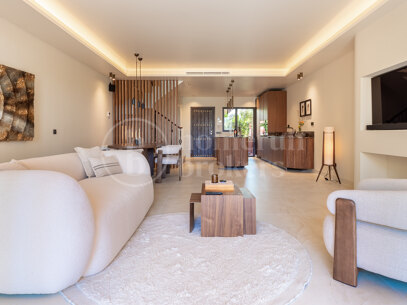 Casa Terra - Fully Renovated Townhouse in Marbella Golden Mile