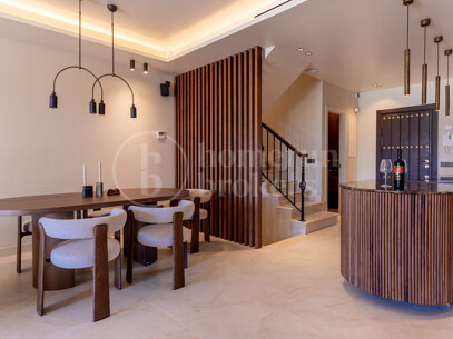 Casa Terra - Fully Renovated Townhouse in Marbella Golden Mile