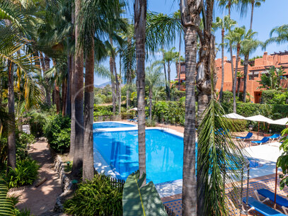 Casa Terra - Fully Renovated Townhouse in Marbella Golden Mile