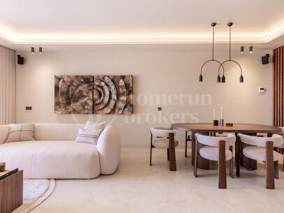 Casa Terra Fullt renoverat radhus i Marbella Golden Mile