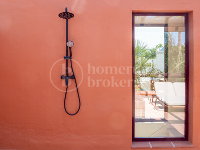 Casa Terra - Fully Renovated Townhouse in Marbella Golden Mile