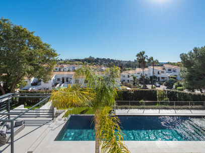 Villa Helios - Villa with Sea and Mountain Views in El Paraíso Alto