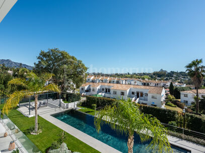 Villa Helios - Villa with Sea and Mountain Views in El Paraíso Alto