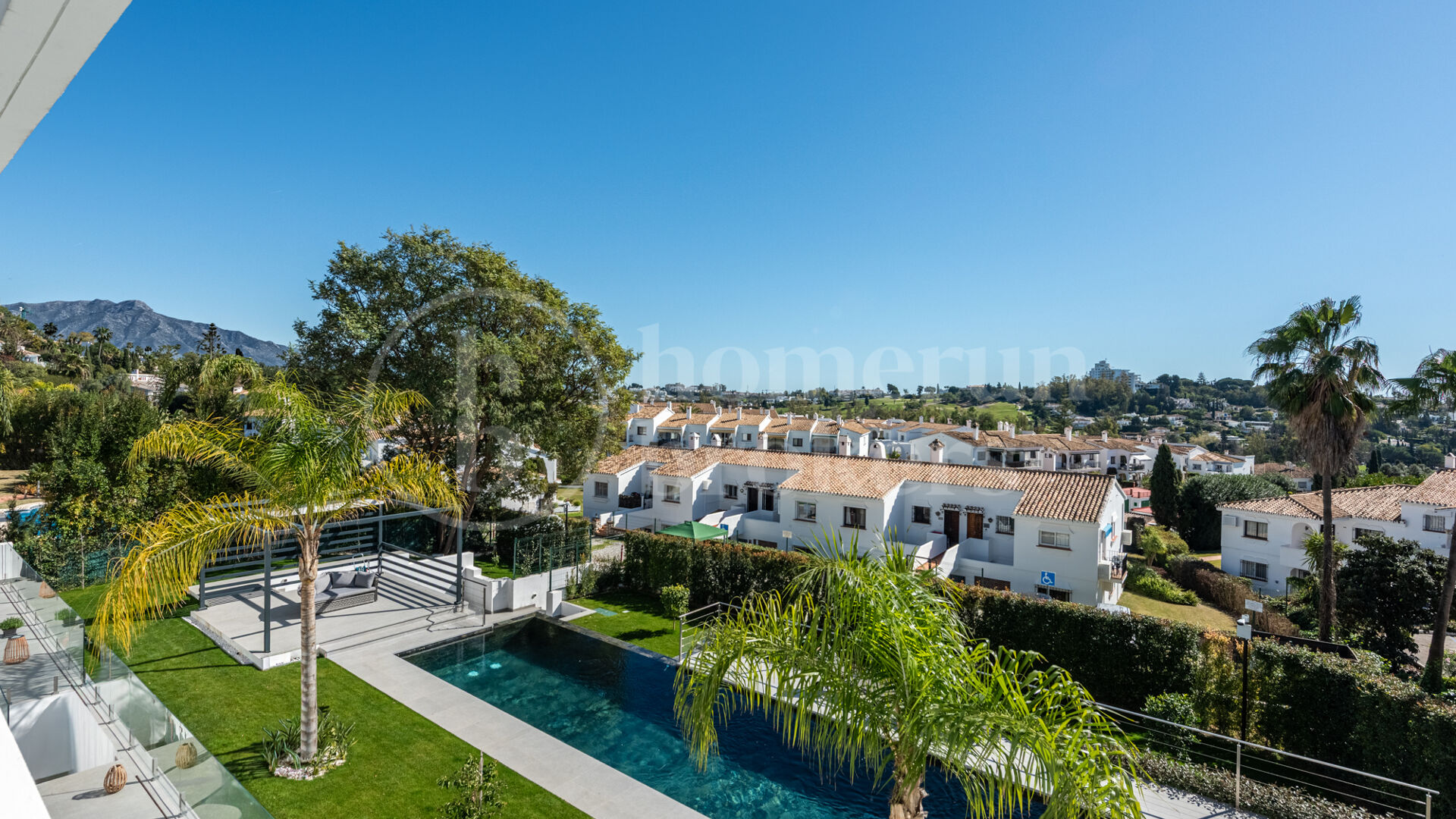 Villa Helios - Villa with Sea and Mountain Views in El Paraíso Alto