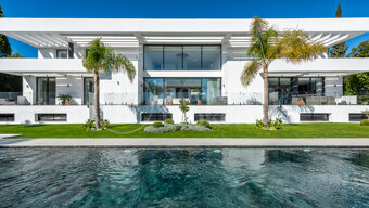 Villa Helios - Villa with Sea and Mountain Views in El Paraíso Alto