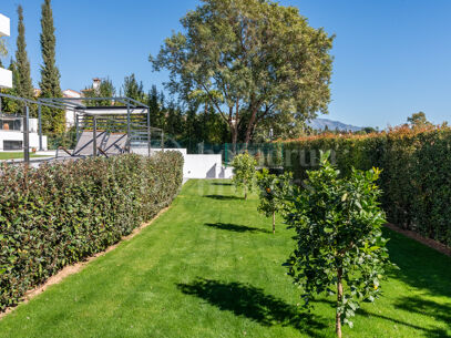 Villa Helios - Villa with Sea and Mountain Views in El Paraíso Alto
