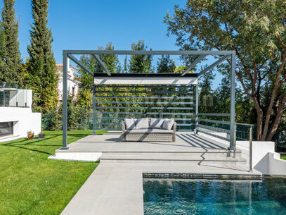 Villa Helios - Villa with Sea and Mountain Views in El Paraíso Alto